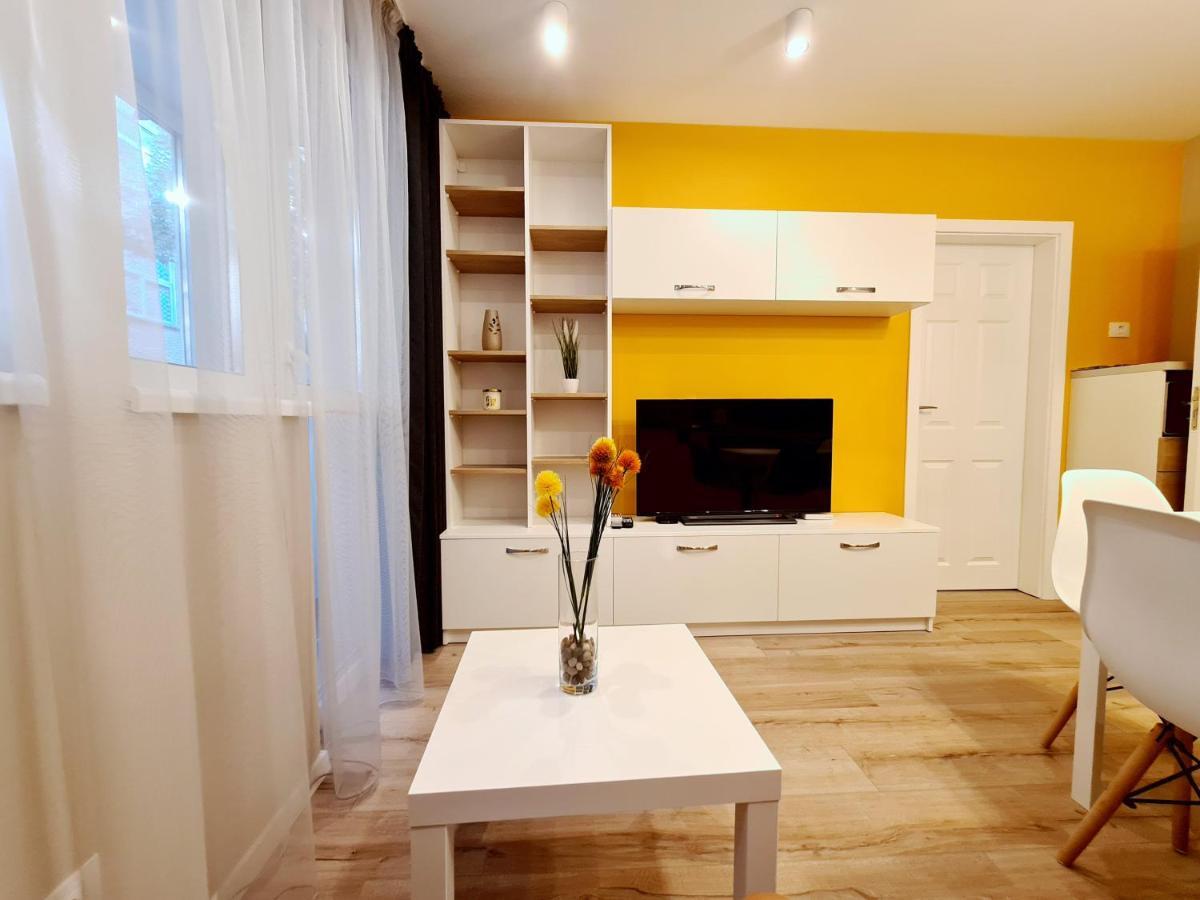 Brand New Luxury Flat In The City Center Varna Eksteriør bilde